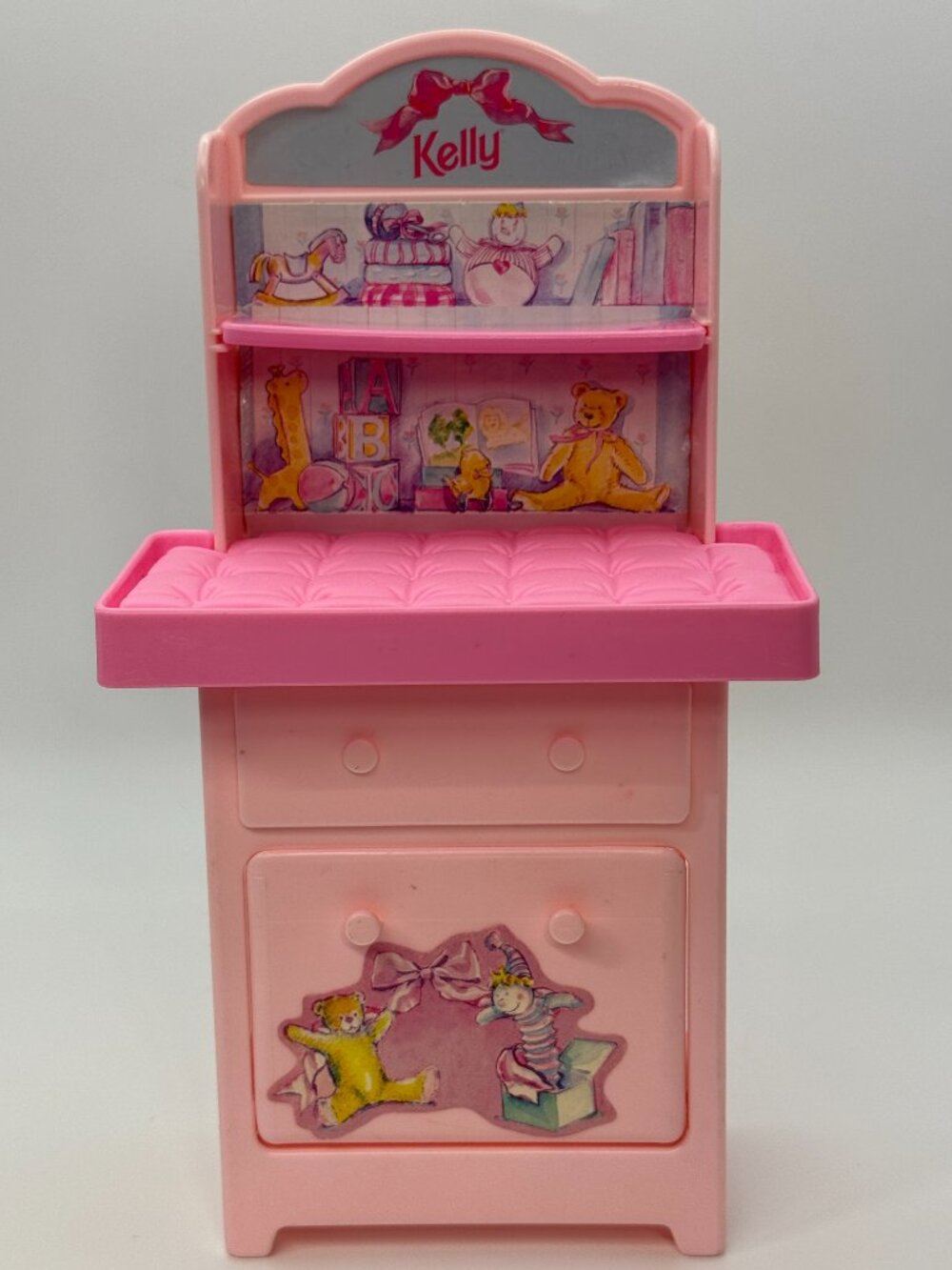Mattel Barbie KELLY CHANGE TABLE Pink Fold-Out Laundry Vintage